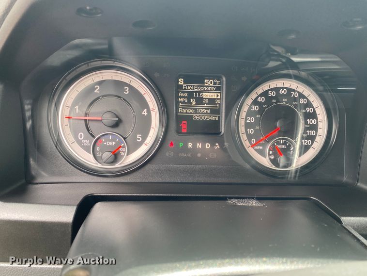 image for item DM4026 2018 Dodge Ram 4500HD  flatbed truck