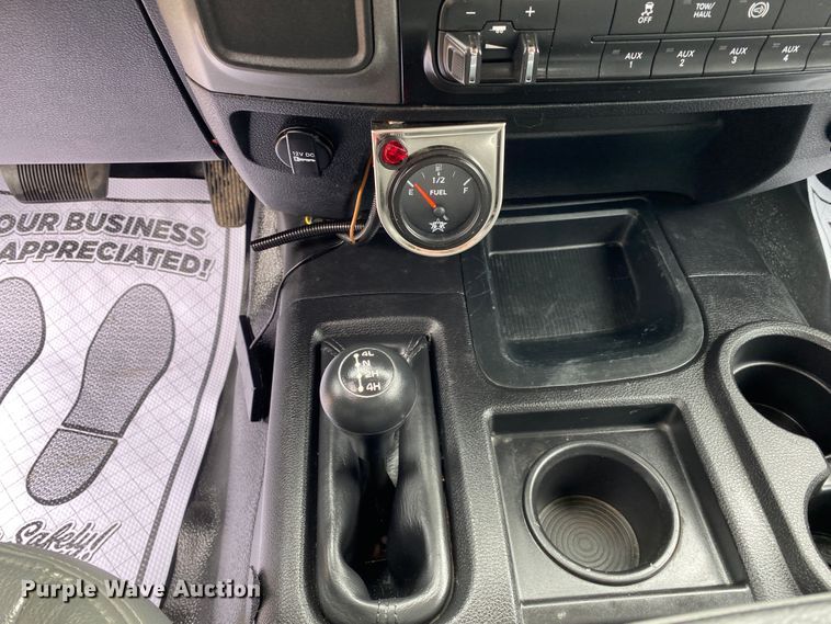 image for item DM4026 2018 Dodge Ram 4500HD  flatbed truck