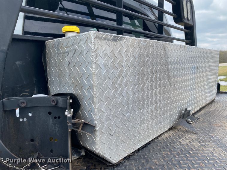 image for item DM4026 2018 Dodge Ram 4500HD  flatbed truck