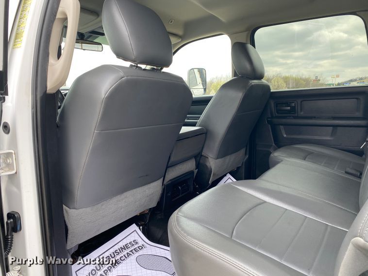 image for item DM4026 2018 Dodge Ram 4500HD  flatbed truck