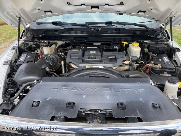 image for item DM4026 2018 Dodge Ram 4500HD  flatbed truck