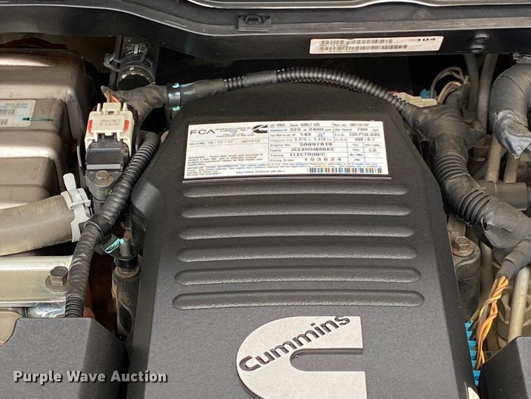 image for item DM4026 2018 Dodge Ram 4500HD  flatbed truck