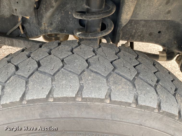 image for item DM4026 2018 Dodge Ram 4500HD  flatbed truck