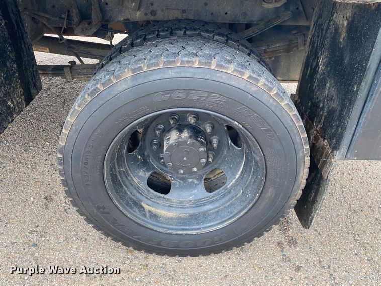 image for item DM4026 2018 Dodge Ram 4500HD  flatbed truck