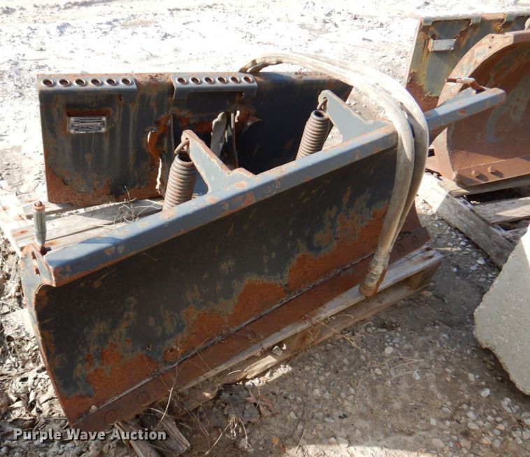 image for item DM6009 Bobcat 48" W skid steer snow plow