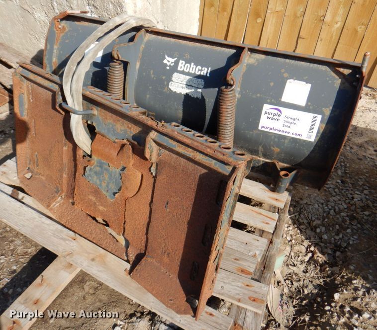 image for item DM6009 Bobcat 48" W skid steer snow plow
