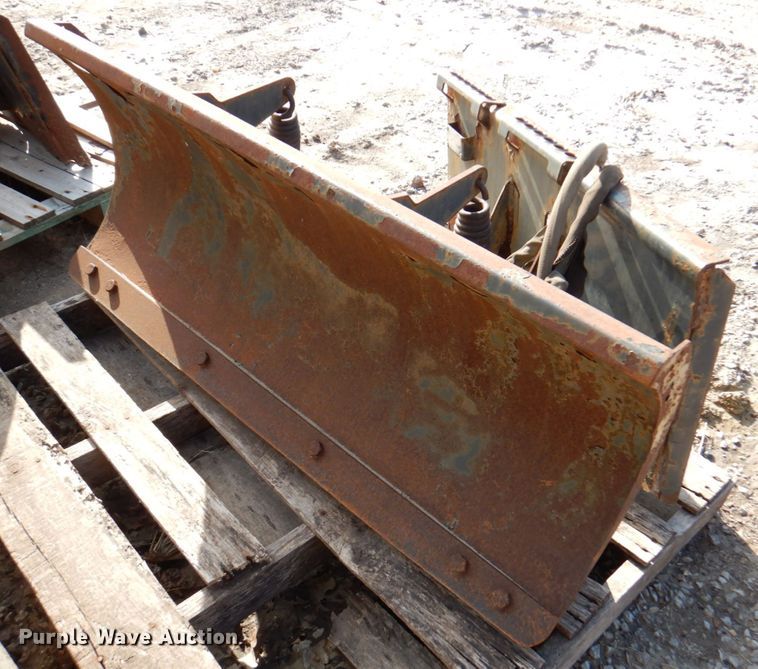 image for item DM6010 Bobcat 48" W skid steer snow plow