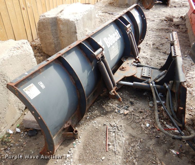 Bobcat 96" W skid steer snow plow in Kansas City, KS Item DM6017 sold