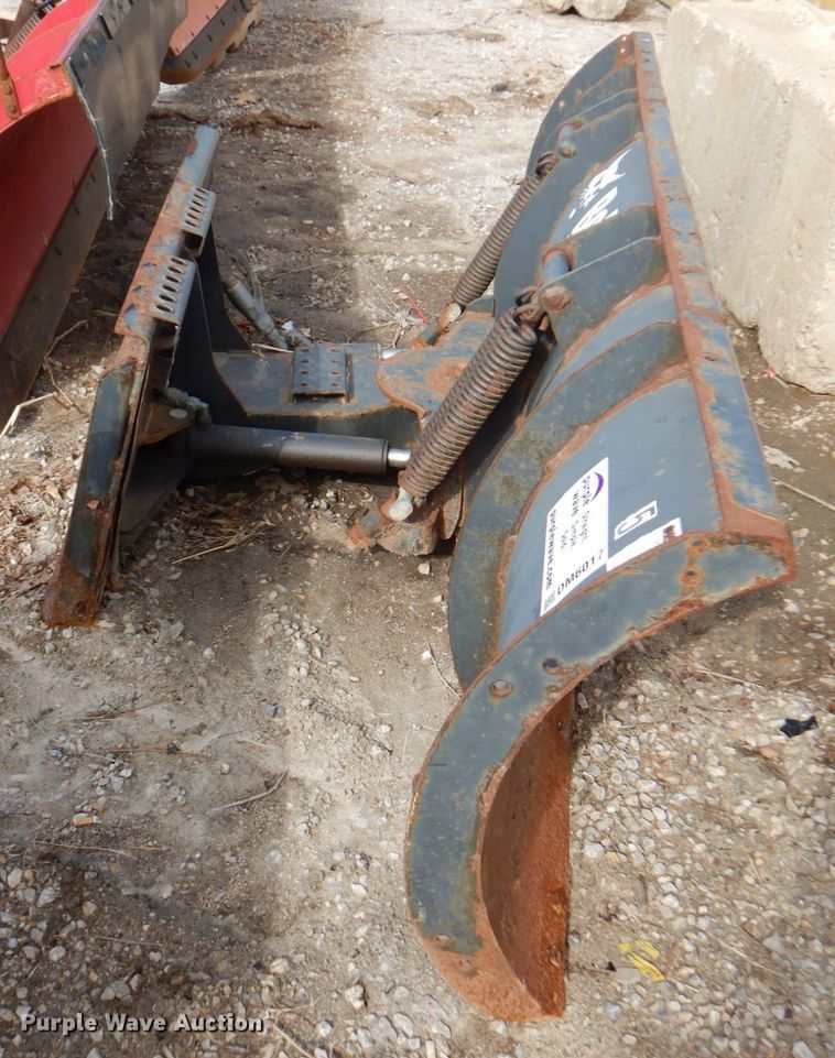 Bobcat 96" W skid steer snow plow in Kansas City, KS Item DM6017 sold