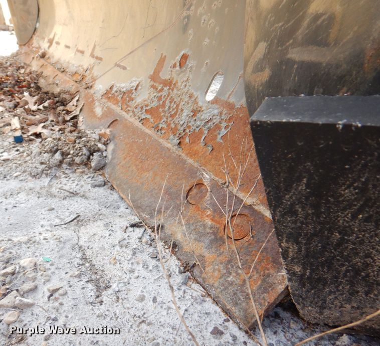 image for item DM6018 Bobcat 96" W skid steer snow plow