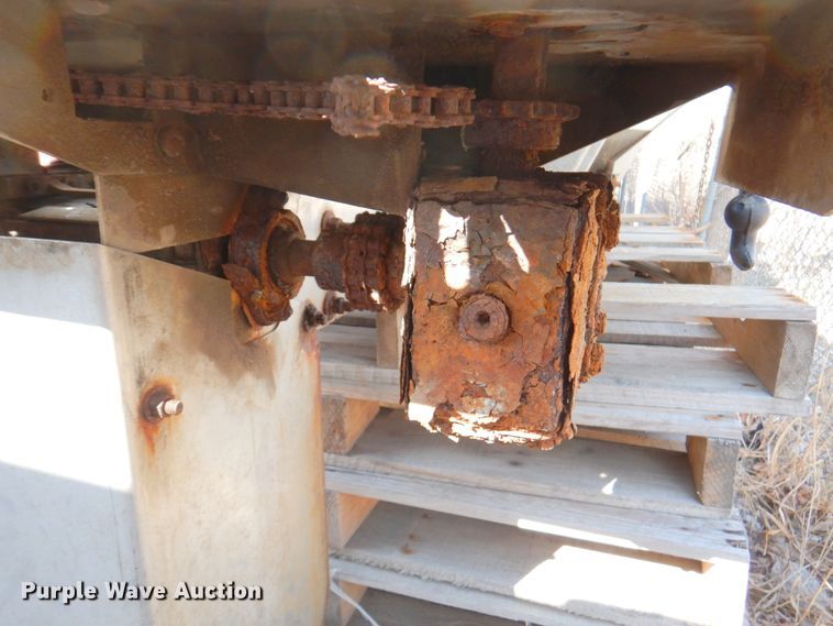 image for item DM6022 Buyers  spreader