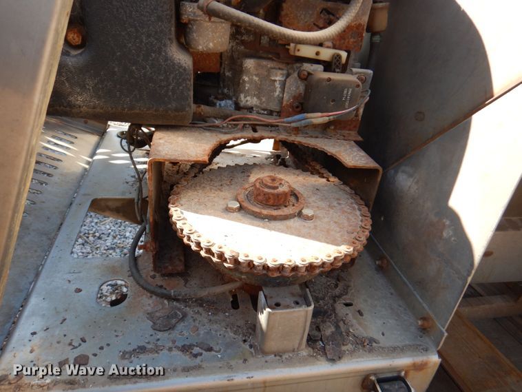 image for item DM6022 Buyers  spreader