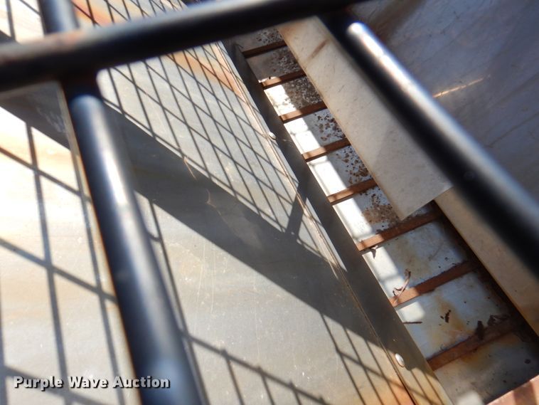 image for item DM6022 Buyers  spreader