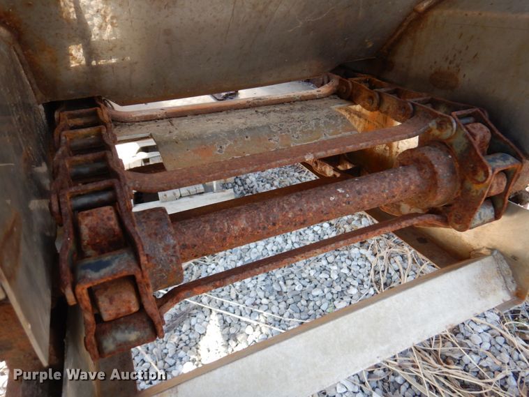 image for item DM6022 Buyers  spreader