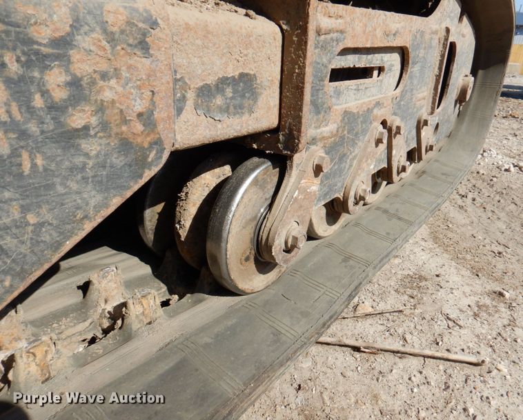 image for item DM6023 2014 Bobcat MT55  compact utility loader