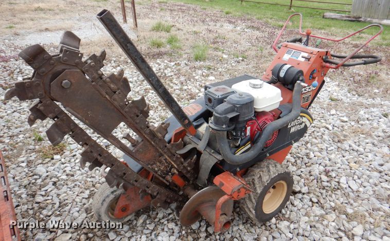 image for item DM6080 2006 Ditch Witch 1330  trencher