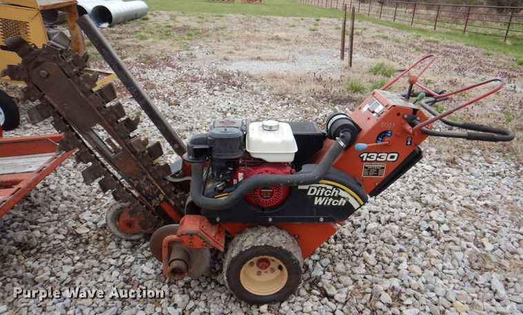 image for item DM6080 2006 Ditch Witch 1330  trencher