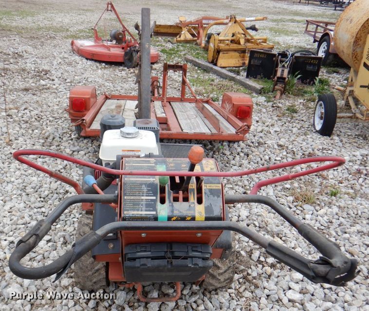 image for item DM6080 2006 Ditch Witch 1330  trencher