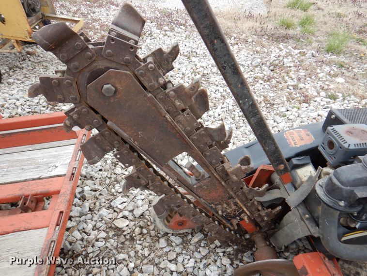 image for item DM6080 2006 Ditch Witch 1330  trencher