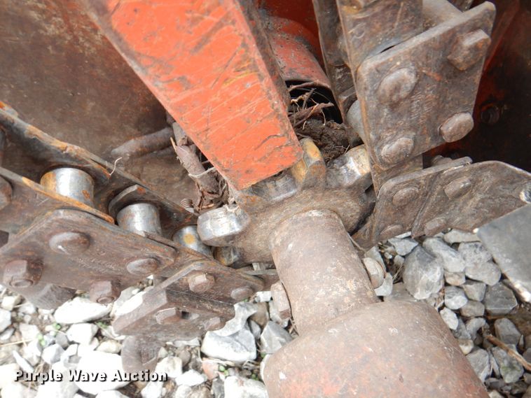 image for item DM6080 2006 Ditch Witch 1330  trencher