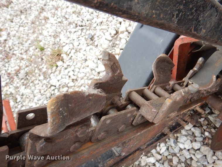image for item DM6080 2006 Ditch Witch 1330  trencher