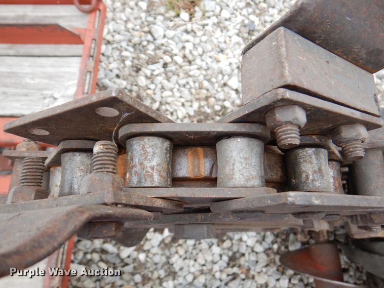 image for item DM6080 2006 Ditch Witch 1330  trencher