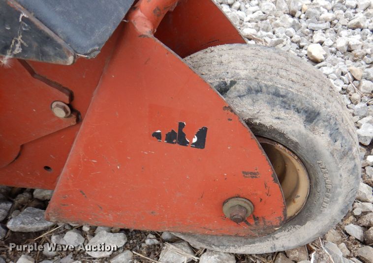 image for item DM6080 2006 Ditch Witch 1330  trencher