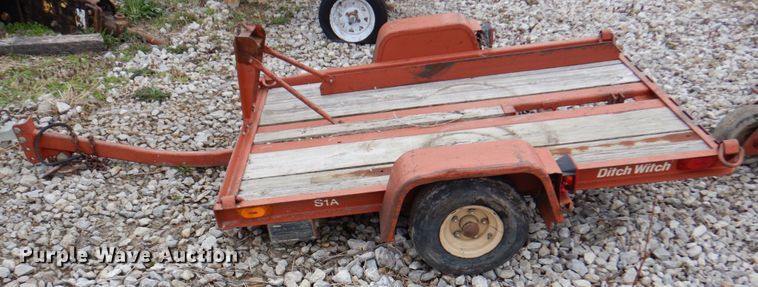 image for item DM6080 2006 Ditch Witch 1330  trencher