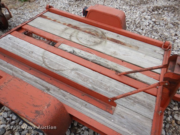 image for item DM6080 2006 Ditch Witch 1330  trencher