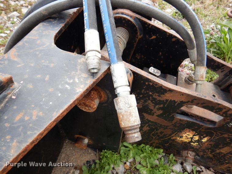 image for item DM6082 Huskie HH500-2 skid steer breaker