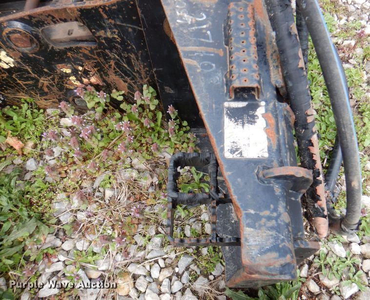 image for item DM6082 Huskie HH500-2 skid steer breaker