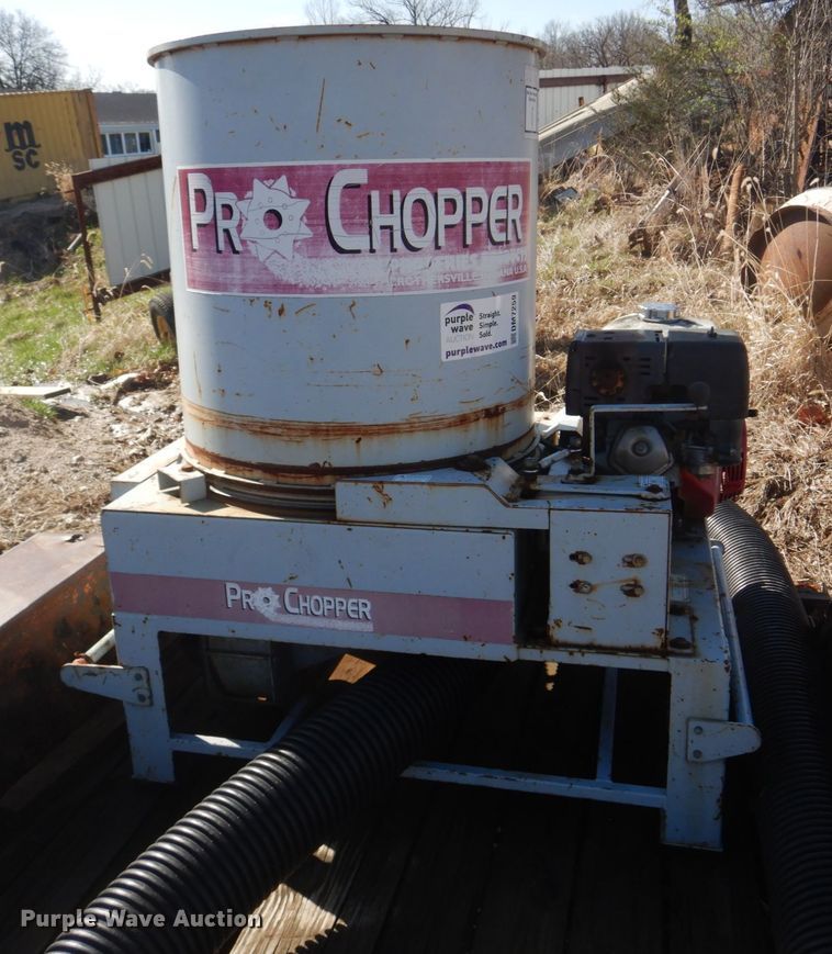 image for item DM7259 Pro-Chopper  straw blower