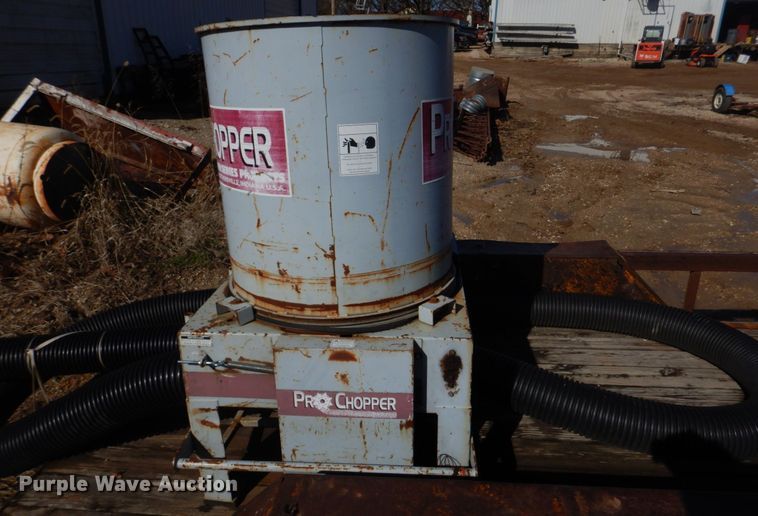 image for item DM7259 Pro-Chopper  straw blower