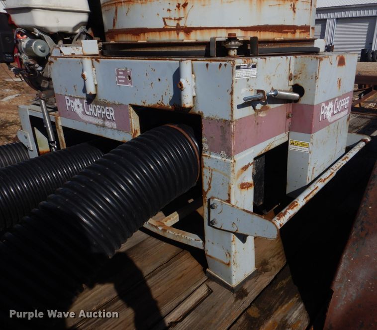 image for item DM7259 Pro-Chopper  straw blower