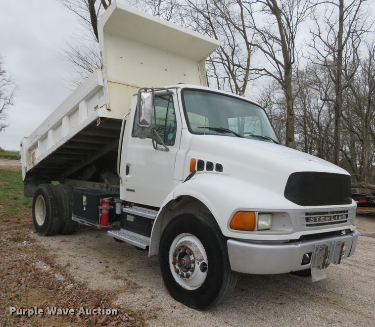 image for item DN7870 2001 Sterling Aceterra  dump truck