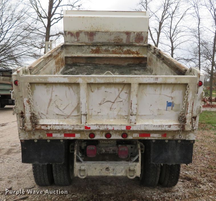 image for item DN7870 2001 Sterling Aceterra  dump truck
