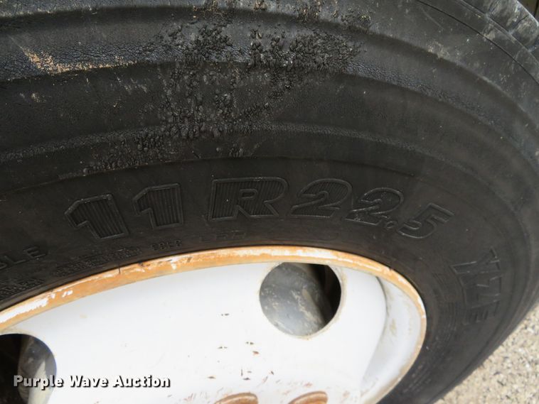 image for item DN7870 2001 Sterling Aceterra  dump truck