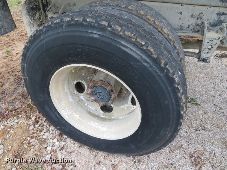 image for item DN7870 2001 Sterling Aceterra  dump truck