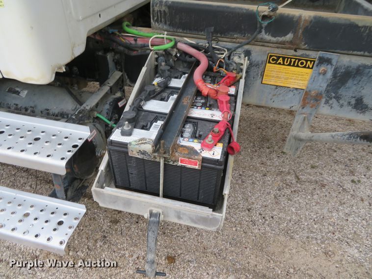 image for item DN7870 2001 Sterling Aceterra  dump truck