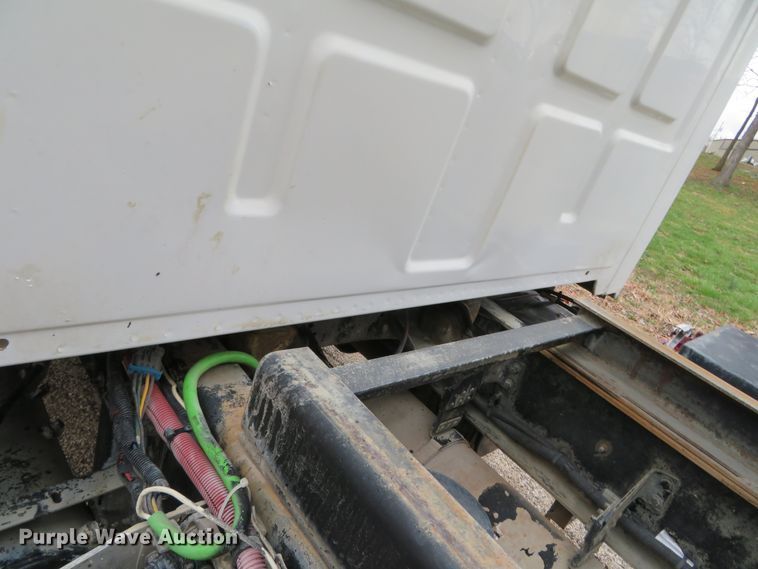 image for item DN7870 2001 Sterling Aceterra  dump truck