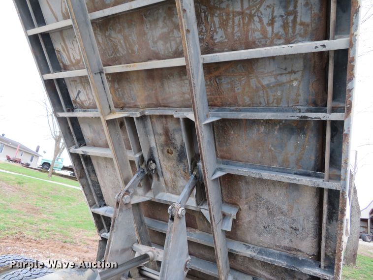 image for item DN7870 2001 Sterling Aceterra  dump truck