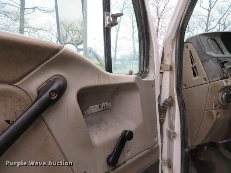 image for item DN7870 2001 Sterling Aceterra  dump truck