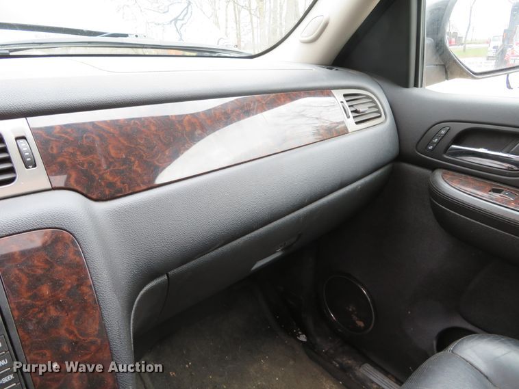 image for item DN7936 2009 GMC Yukon Denali XL  SUV