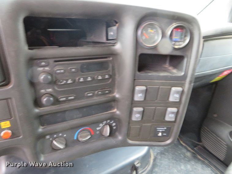 image for item DN7938 2009 Chevrolet C4500  dump truck