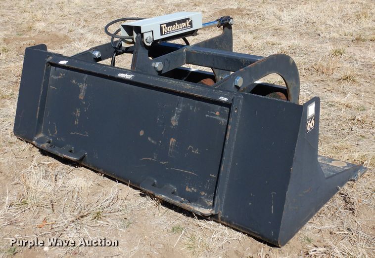 image for item EP9730 Tomahawk 66  skid steer grapple bucket