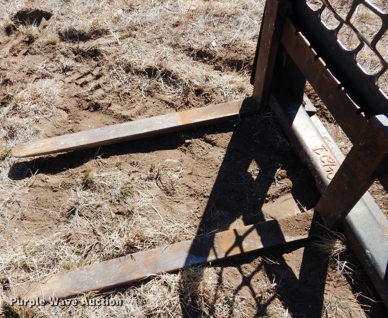 image for item EP9732 Bobcat  47" L skid steer forks