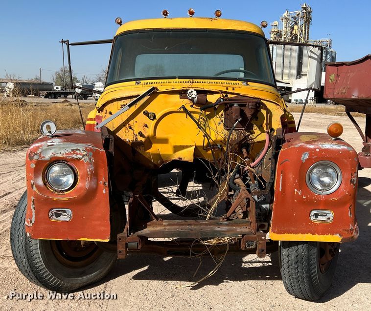 image for item EX9644 1969 International 1600  winch truck