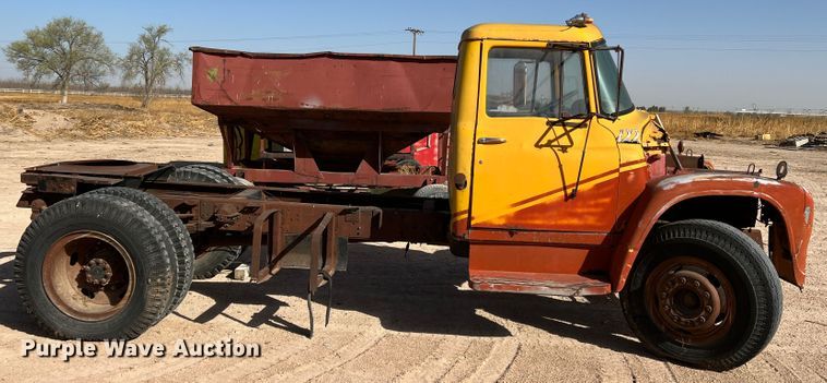 image for item EX9644 1969 International 1600  winch truck