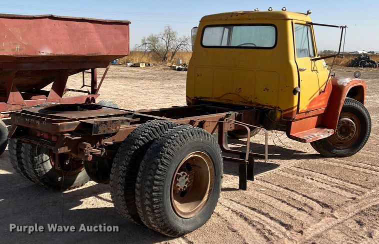 image for item EX9644 1969 International 1600  winch truck