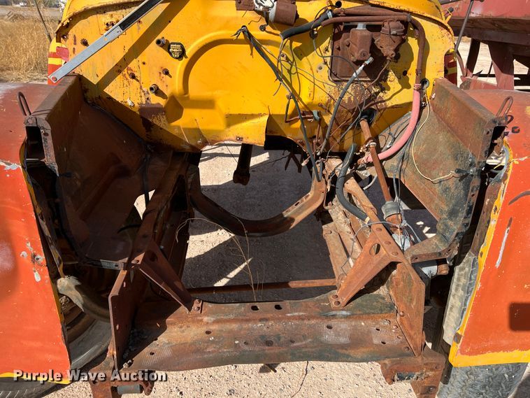 image for item EX9644 1969 International 1600  winch truck